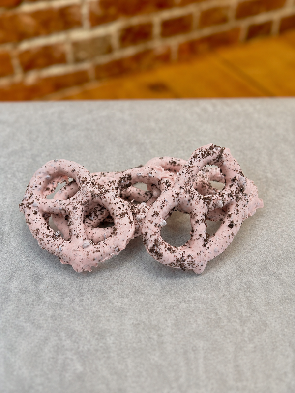 Strawberry Cookies & Cream Pretzels